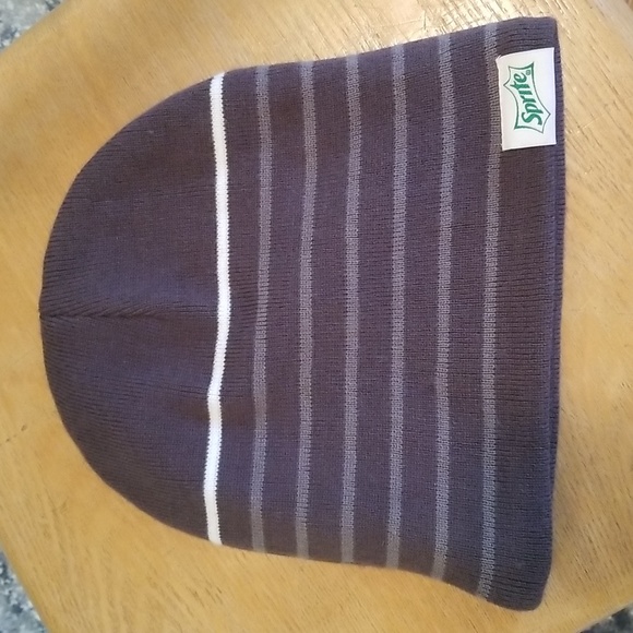 Free Sprite Beanie with purchase - Picture 2 of 4